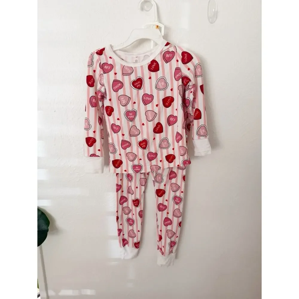NWOT Caden Lane Heart Print Pajama Set Sz 2T